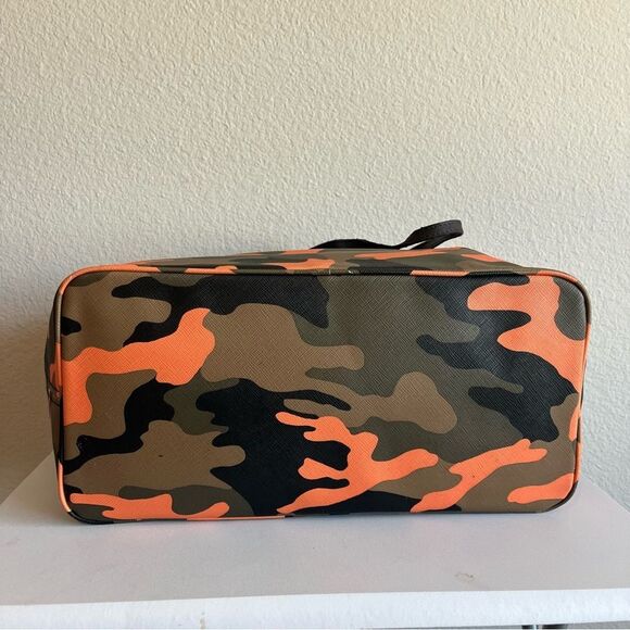 MICHAEL KORS Camo Orange XL Jet Set Voyager Tote Travel Summer Bag + Wallet - Picture 8 of 12